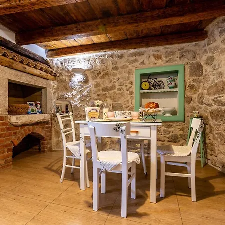 Parona Holiday Vrbnik